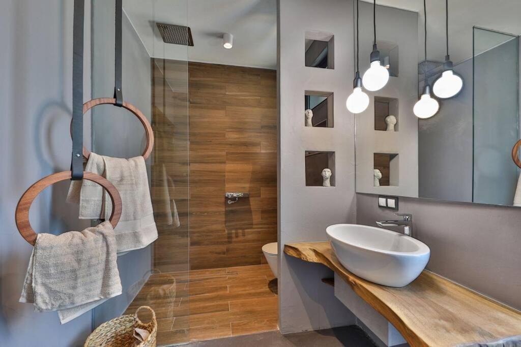 Top Central Design, 2 Bedroom, Ndk, Free Secured Parking صوفيا المظهر الخارجي الصورة